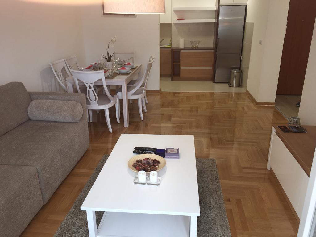 Apartment Triton Белград Екстериор снимка